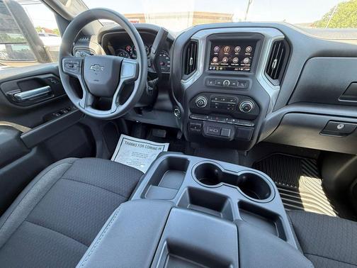 Black 2026 Chevrolet Silverado 2500 Custom