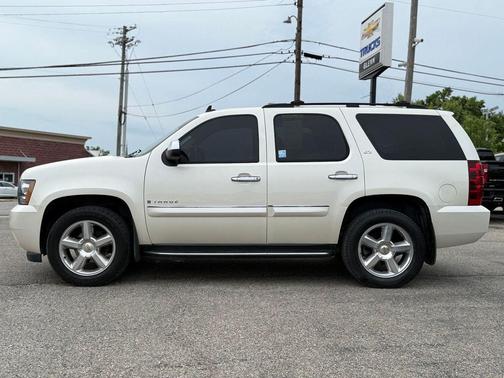 White Diamond Clearcoat 2008 Chevrolet Tahoe LTZ