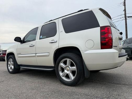 White Diamond Clearcoat 2008 Chevrolet Tahoe LTZ