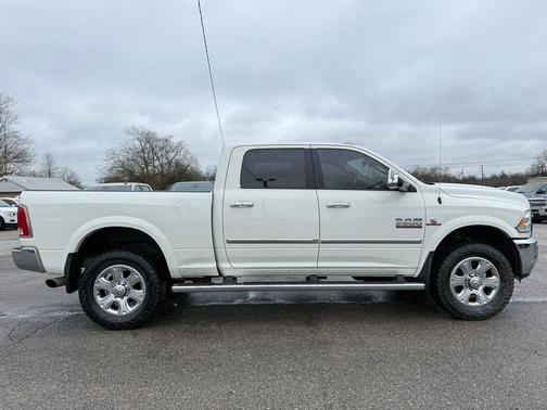 Pearl White 2017 RAM 2500 Laramie Crew Cab 4x4 6'4' Box