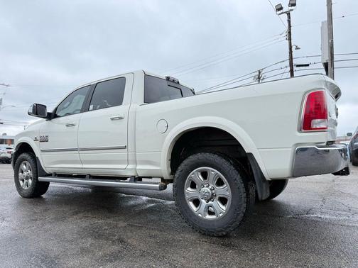 Pearl White 2017 RAM 2500 Laramie Crew Cab 4x4 6'4' Box