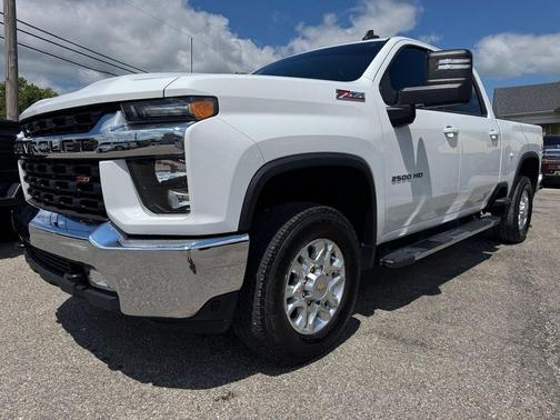 Summit White 2023 Chevrolet Silverado 2500 LT