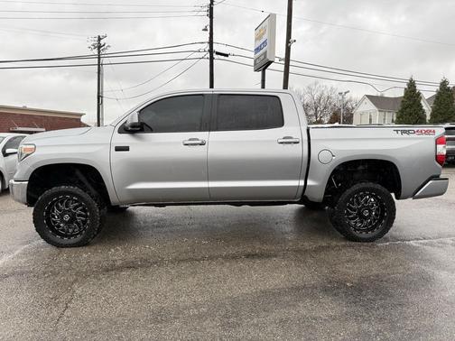 2018 Toyota Tundra SR5