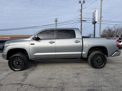 2018 Toyota Tundra SR5