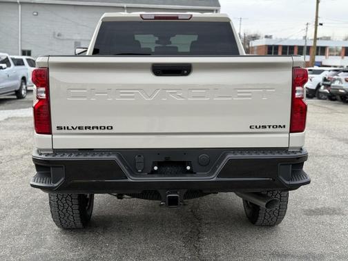 2026 Chevrolet Silverado 2500 Custom