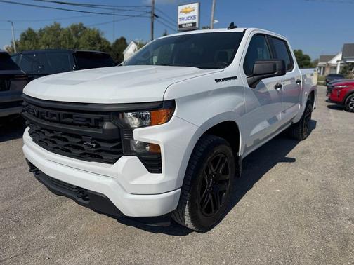 Summit White 2022 Chevrolet Silverado 1500 Custom