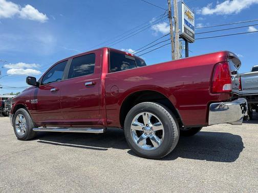 Delmonico Red Pearlcoat 2017 RAM 1500 Big Horn