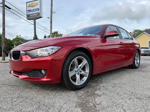 Melbourne Red Metallic 2015 BMW 320 i