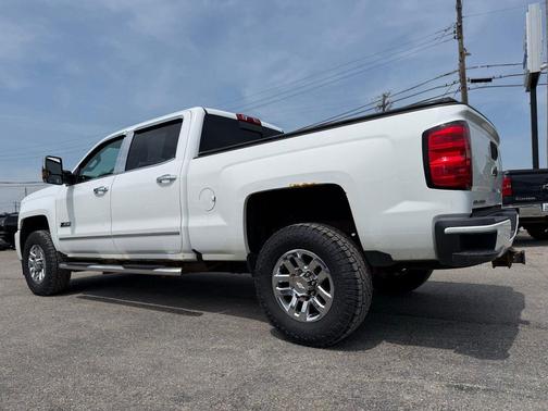 Summit White 2016 Chevrolet Silverado 3500 LTZ