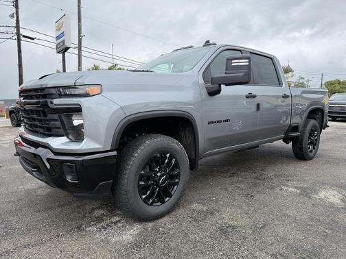 2026 Chevrolet Silverado 2500 Custom