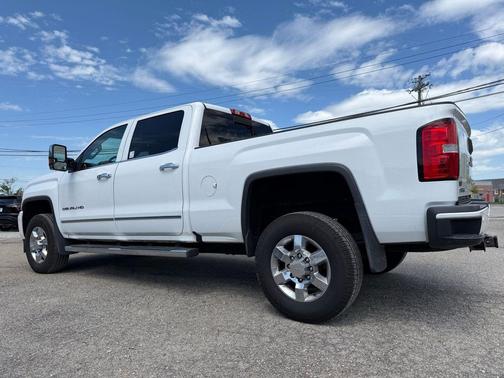 Summit White 2016 GMC Sierra 2500 Denali
