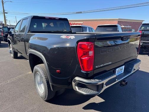 Black 2026 Chevrolet Silverado 3500 LT