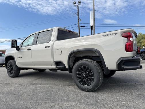 2026 Chevrolet Silverado 2500 Custom