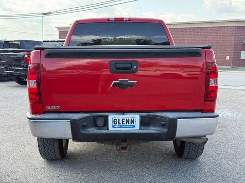 Victory Red 2011 Chevrolet Silverado 1500 LT
