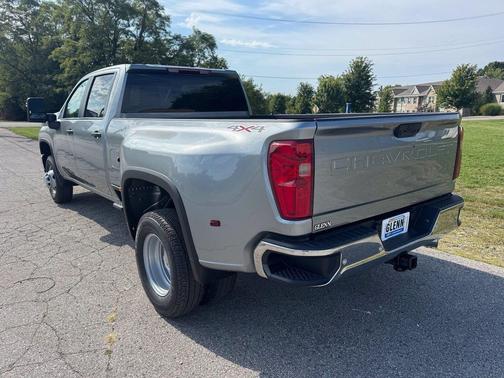 Sterling Gray Metallic 2026 Chevrolet Silverado 3500 Crew Cab, Long Bed, WT Dual Rear Wheel, RWD