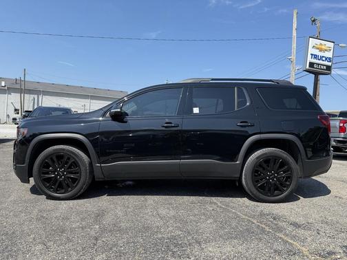 2023 GMC Acadia AWD SLT