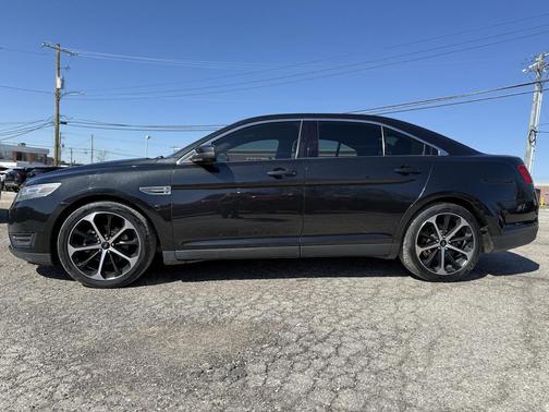 2014 Ford Taurus SEL