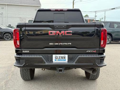 Onyx Black 2023 GMC Sierra 3500 AT4