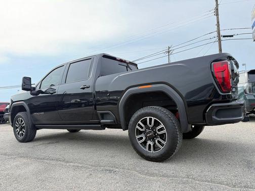 Onyx Black 2023 GMC Sierra 3500 AT4