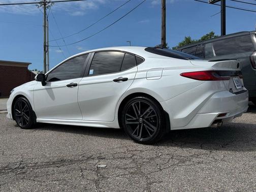 Wind Chill Pearl 2025 Toyota Camry XSE