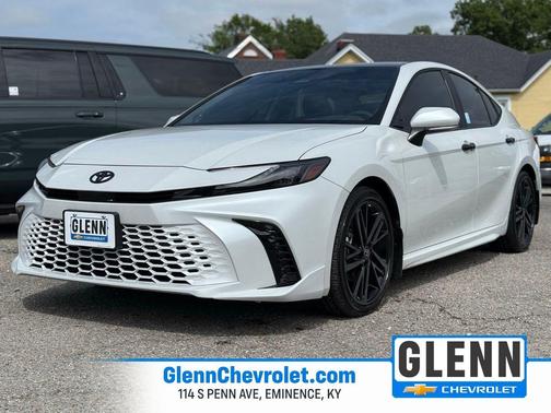 Wind Chill Pearl 2025 Toyota Camry XSE