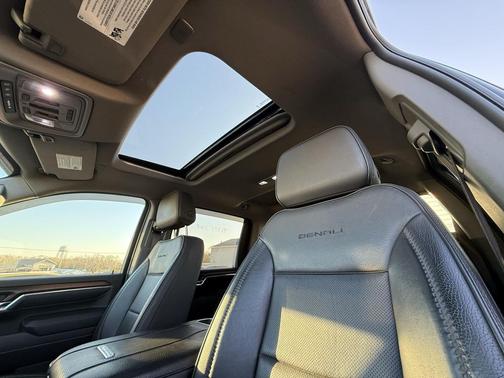 2024 GMC Sierra 2500 Denali