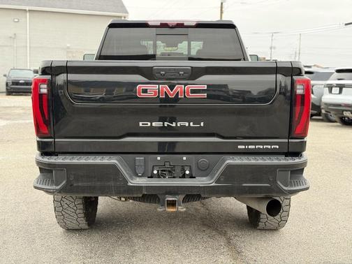 2024 GMC Sierra 2500 Denali