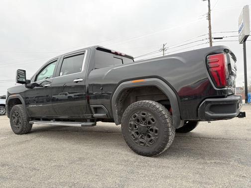 2024 GMC Sierra 2500 Denali