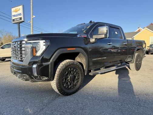 2024 GMC Sierra 2500 Denali