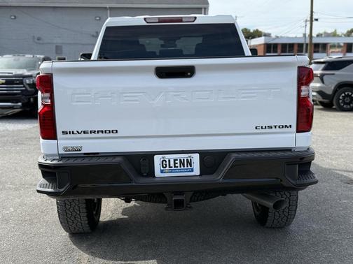 2026 Chevrolet Silverado 2500 Custom
