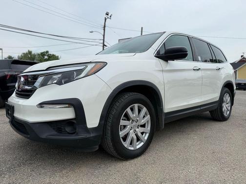 White Diamond Pearl 2019 Honda Pilot LX