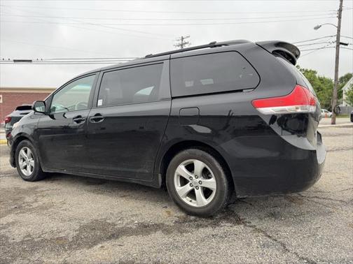 2014 Toyota Sienna LE
