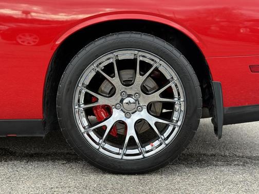 2009 Dodge Challenger SRT8