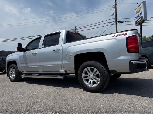 Silver Ice Metallic 2018 Chevrolet Silverado 1500 1LT