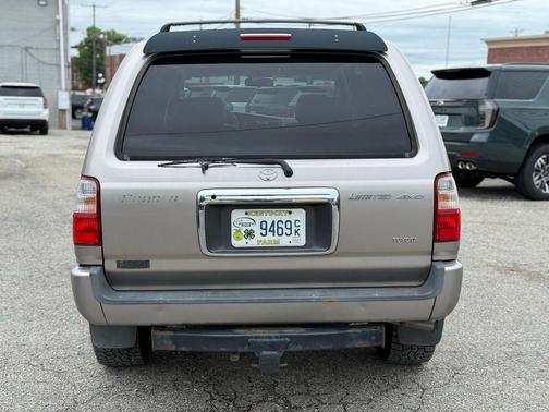 Dorado Gold/Dorado Gold Cladding 2002 Toyota 4Runner Limited
