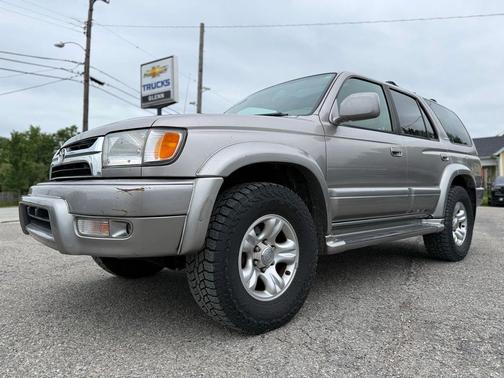 Dorado Gold/Dorado Gold Cladding 2002 Toyota 4Runner Limited