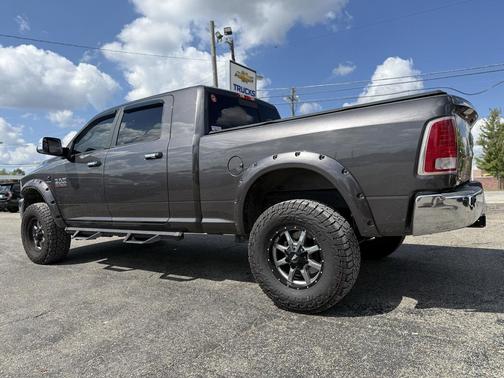 2018 RAM 2500 Laramie Mega Cab 4x4 6'4' Box