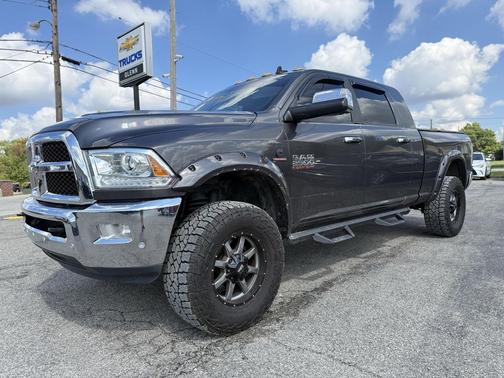 2018 RAM 2500 Laramie Mega Cab 4x4 6'4' Box