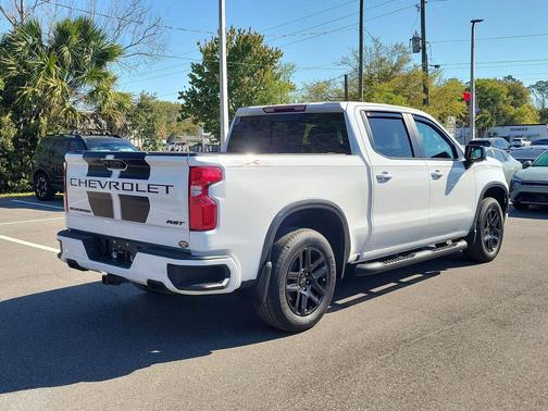 Summit White 2025 Chevrolet Silverado 1500 RST