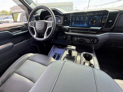 Summit White 2025 Chevrolet Silverado 1500 RST