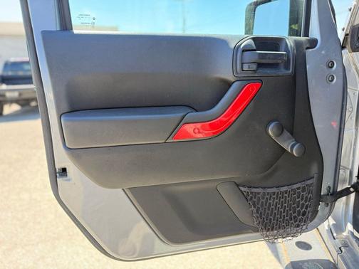 Billet Silver Metallic Clearcoat 2017 Jeep Wrangler Unlimited Sport