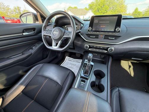 Gun Metallic 2022 Nissan Altima SR Intelligent AWD