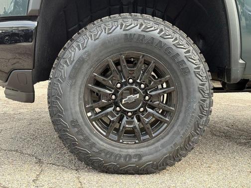 Cypress Gray 2026 Chevrolet Silverado 2500 Crew Cab, Standard Bed, XR2, 4WD