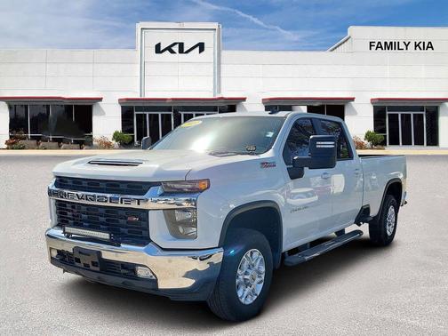 Summit White 2022 Chevrolet Silverado 2500 LT