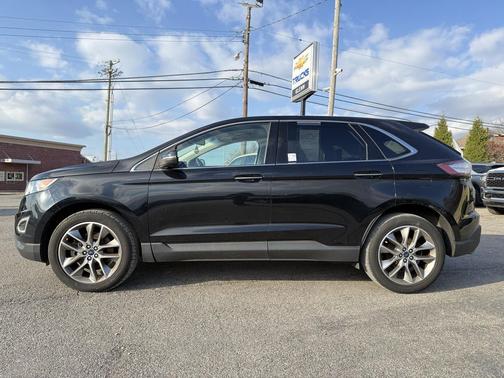2018 Ford Edge Titanium