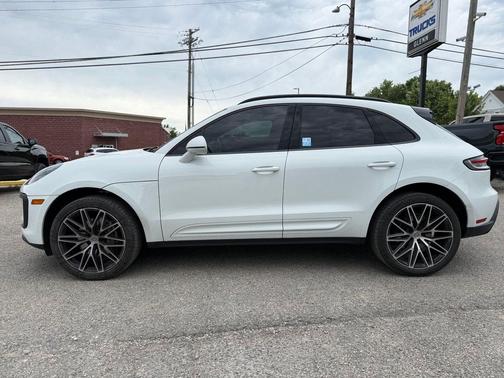 White 2023 Porsche Macan Macan