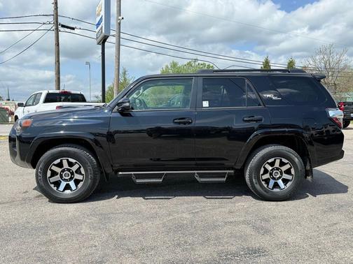 Midnight Black Metallic 2023 Toyota 4Runner TRD Off Road Premium