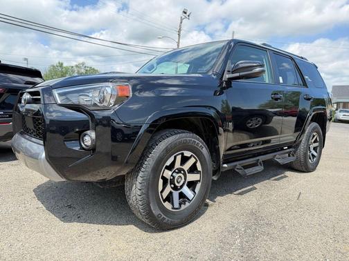 Midnight Black Metallic 2023 Toyota 4Runner TRD Off Road Premium