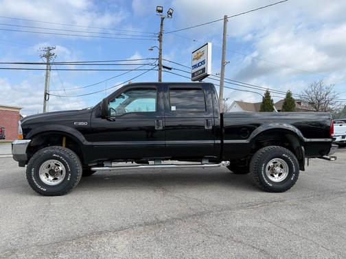 Black Clearcoat 2003 Ford F-350 Lariat