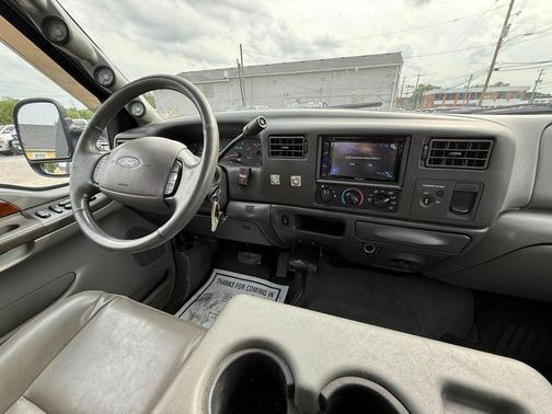 Black Clearcoat 2003 Ford F-350 Lariat